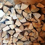 펜션 Timber With Views Near